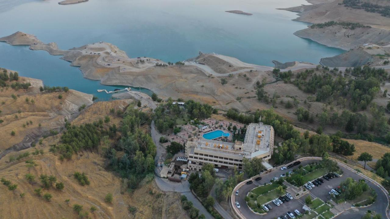 Ashur Hotel Dukhan Екстер'єр фото