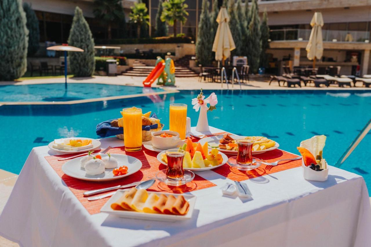 Ashur Hotel Dukhan Екстер'єр фото