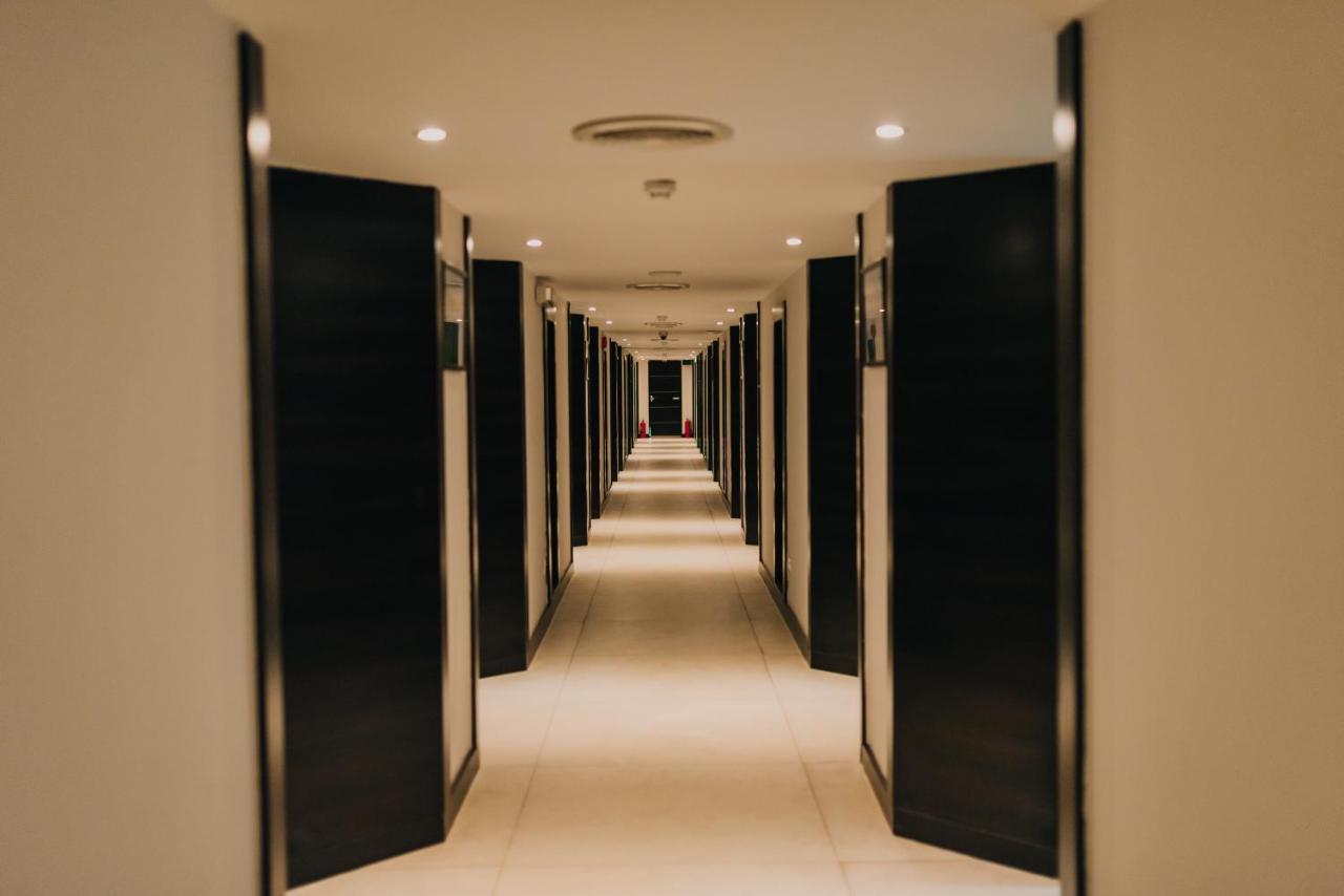Ashur Hotel Dukhan Екстер'єр фото
